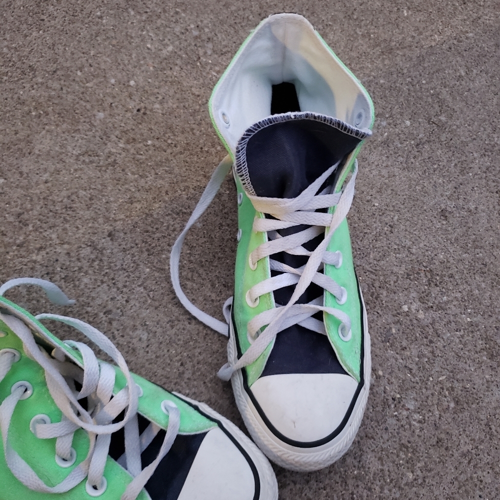 Converse Chuck Taylor Sneakers